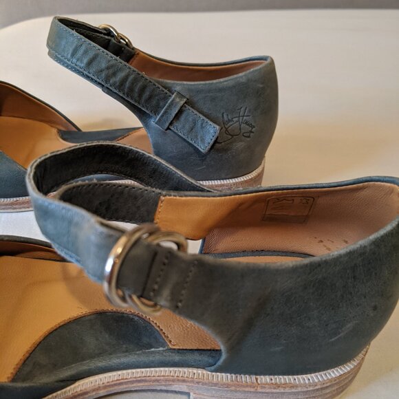 Blue leather John Fluevog flats, retro summer sandals, designer Mary Jane shoes - Picture 7 of 15